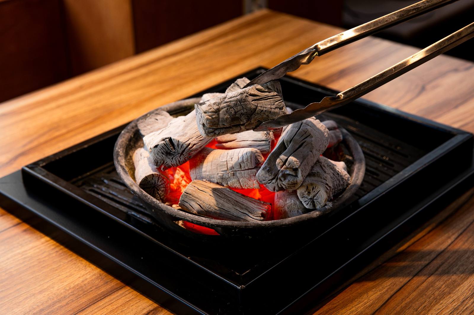 봉산정육 홍대본점 정육 한 상 — Korean BBQ (サムギョプサル · 烤肉) butcher table at Bongsan Meat House Hongdae, Seoul · 6